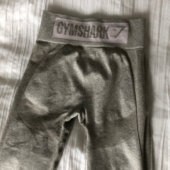 Gymshark leggings Worn once - Picture 3 of 4